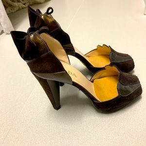 Prada brown suede heels
